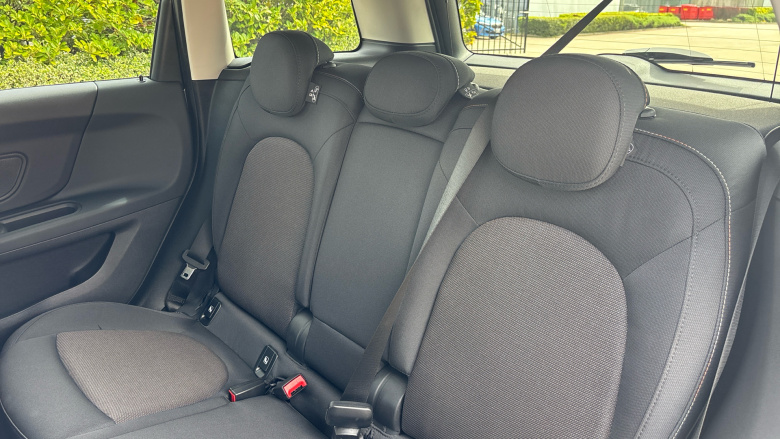 MINI Countryman 1.5 Cooper Classic Premium Plus 5dr Auto Petrol Hatchback